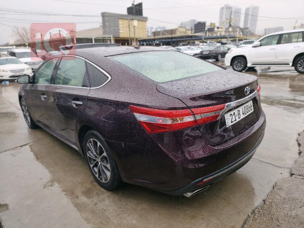 تويوتا أفالون